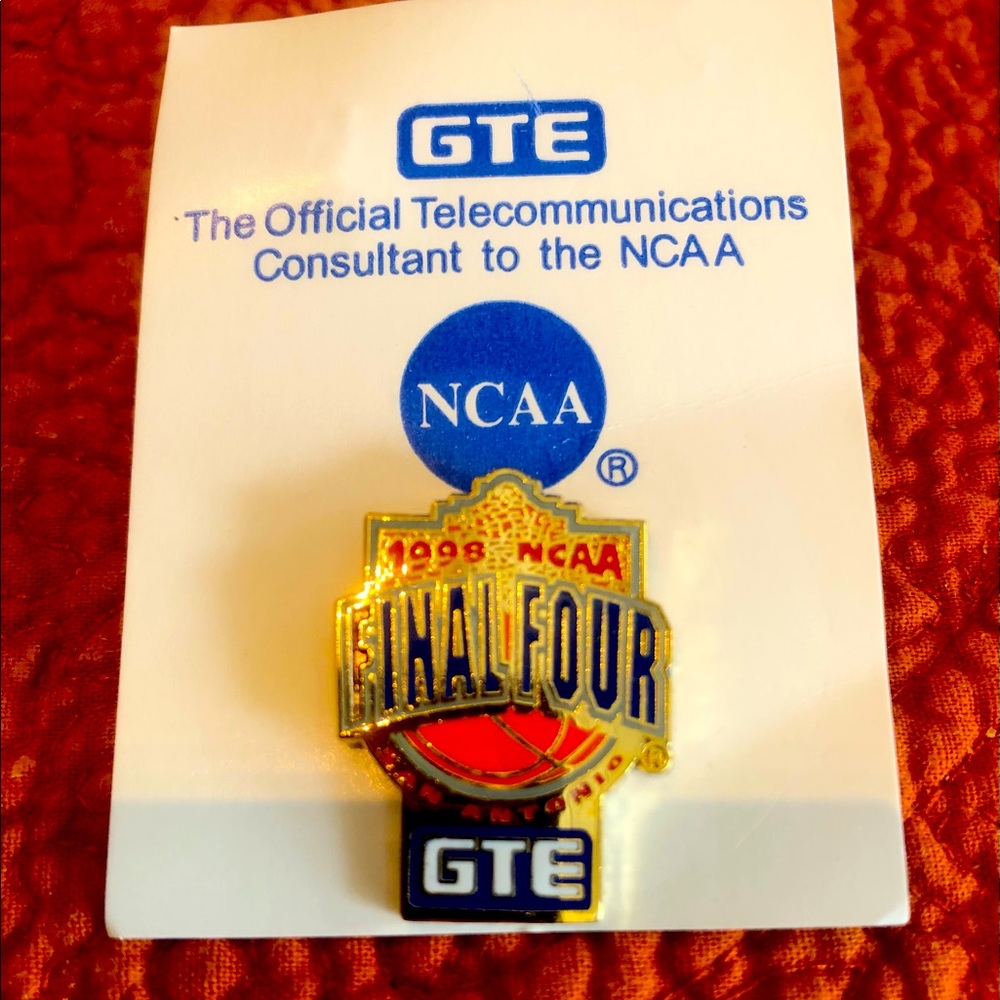 NCAA Final Four Pin from 1998 Arizona Won